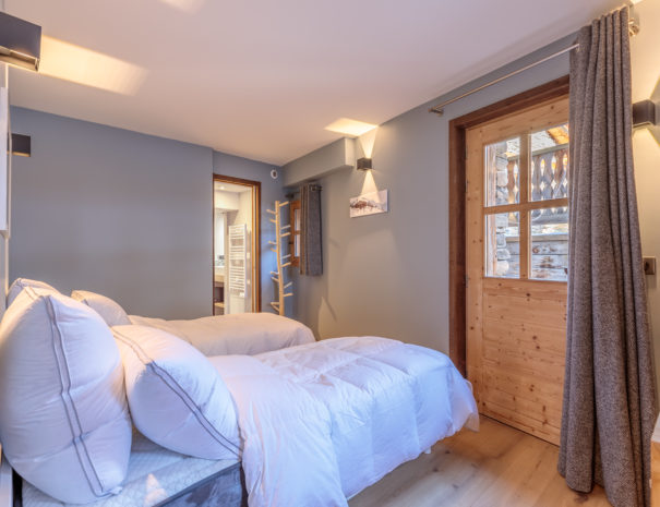 Chambre n°3 avec SDB, douche