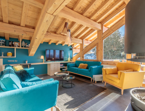 Living room with fireplace